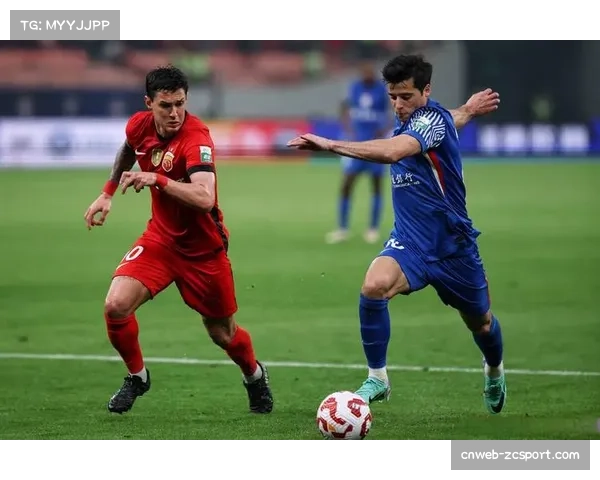 博洛尼亚球员为抗议裁判判罚围堵裁判组长达三分钟，比赛一度混乱